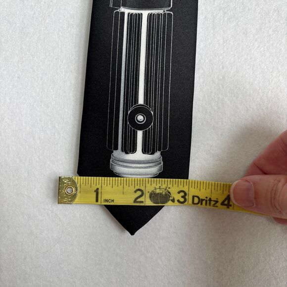 Star Wars Darth Vaders Red Lightsaber Dress Neck Tie Men's Black 58 x 3 NWT - Picture 7 of 8